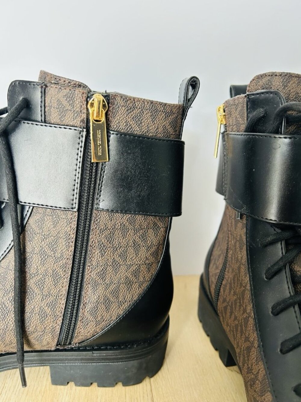 Michael Kors Ankle Combat Boots New Size 9 Women Brown Black - Picture 5 of 8